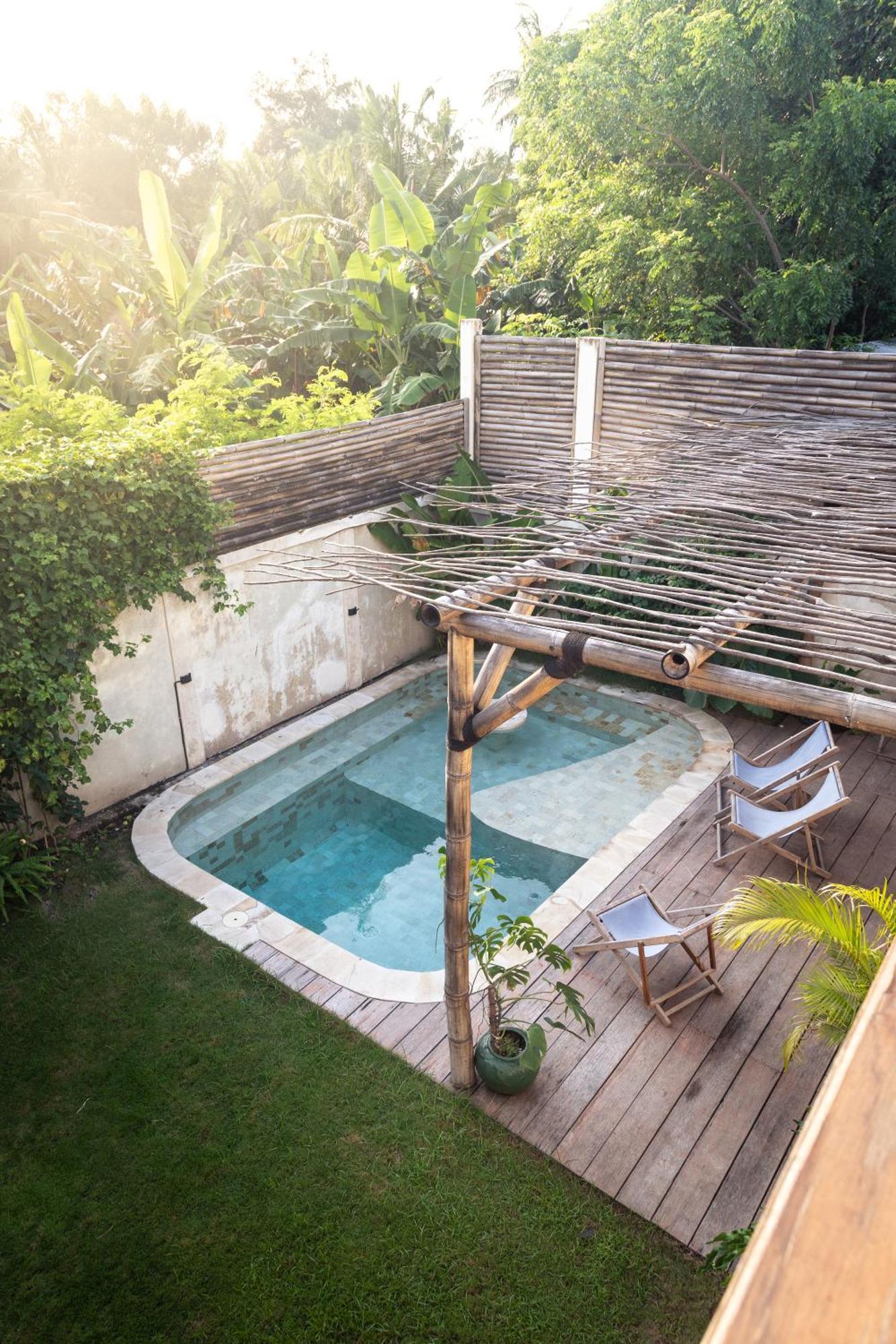 Markisa Villas - Private Pool Villas On ギリ・アイル エクステリア 写真